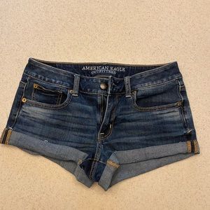 AE American Eagle Outfitters Dark Wash Denim Shorts Folded Raw Hem Size 6